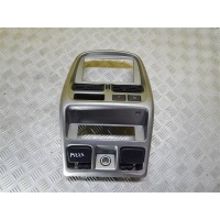 Пепельница передняя Nissan NP300 2012