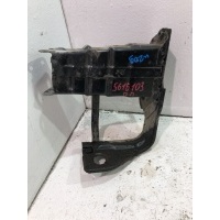 Кронштейн усилителя переднего бампера Mercedes C209 CLK 2002-2010 A2096201495