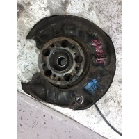 Кулак задний правый Mercedes W203 C 2000-2008 A2033504008
