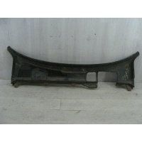 Решетка воздухозаборника (жабо) Land Rover Freelander II Рест. (2010-2012) LR027174