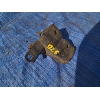 кронштейн опоры двигателя TOYOTA COROLLA AE110 12321-15140