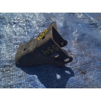 кронштейн опоры двигателя TOYOTA SPACIO AE111 12321-15140