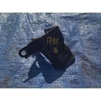 кронштейн опоры двигателя TOYOTA SPACIO AE111 12321-15140