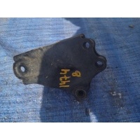 кронштейн опоры двигателя MAZDA CAPELLA CG2PP G04P39010