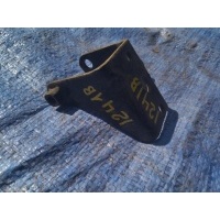 кронштейн опоры двигателя TOYOTA ALLION AZT240 12321-28160