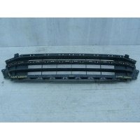 Решетка переднего бампера центральная Volkswagen Jetta VI Рест. (2014) 2014 5C6853677Q 9B9