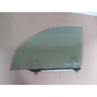Стекло двери передней правой Toyota RAV 4 2000-2005 6810142120