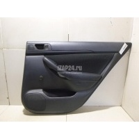 Обшивка двери задней правой Toyota Avensis II (2003 - 2008) 6701005130B0