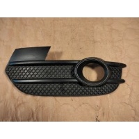 Решётка бампера противотуманок audi q3 8u0807681a
