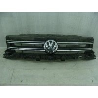 Решетка радиатора Volkswagen Tiguan I Рест. (2011-2016) 5N0853651J 9B9