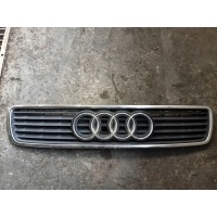 Решетка радиатора audi a4 b5 8d0853651j