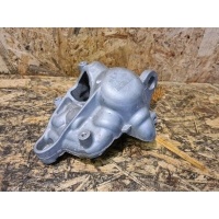 Корпус насосы q30 q50 2.0t 2.0cgi a2740921234