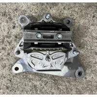 Audi подушка кпп 8w0399118d