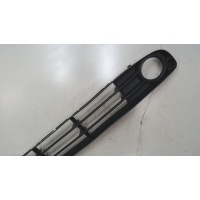 Заглушка (решетка) бампера левая=правая Renault Scenic 2003-2009 2004 8200140331