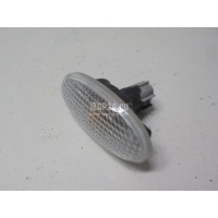 Повторитель на крыло белый Mazda Ranger (2006 - 2012) UR5651120