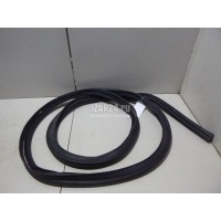 Уплотнитель багажника Renault Duster 2012 908300023R