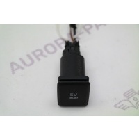 Гнездо USB 5V Land Rover Discovery Sport L550 2014 T4A25446