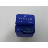 Мерседес е w124 2.2 b m111 реле 220e