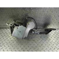 Педаль тормоза Mercedes Benz C W202 1993 A2022900018