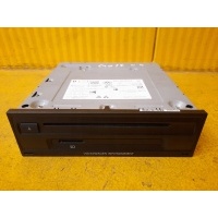 Volkswagen гольф vii считыватель карт sd 3q0035819a