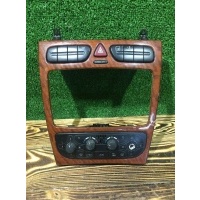 Кнопка аварийной сигнализации Mercedes C W203 2002 A2036830214