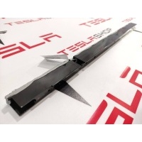Планка прижимная основной батареи Tesla Model S 2015 1014153-9UR-26