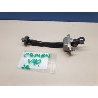 Ограничитель двери задней правой Toyota Camry V40 2006-2011 6863006030