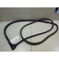 Уплотнитель двери Suzuki SX4 (2006 - 2013) 8465179J00