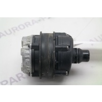 Насос охлаждающей жидкости Mercedes C-Klasse W205 2013 A0005002686