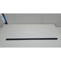 Накладка стекла заднего левого Toyota CorollaVerso (2004 - 2009) 681740F010