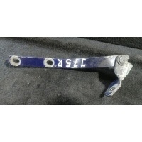 Петля капота Volkswagen Passat 1995 3a0823301A