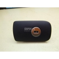 Ручка бардачка VAG Tiguan (2011 - 2016) 5M0857147F81U