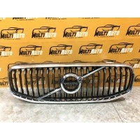 Решетка радиатора Volvo XC60 2 2017-2021 31425535