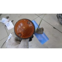 Повторитель в крыло Mitsubishi Pajero, Montero 2 1991-2004 1991 MB831091
