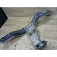 Балка под КПП Subaru Impreza 1 2000