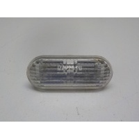 Повторитель на крыло белый Ford Focus II (2005 - 2008) 4M5A13K309AA