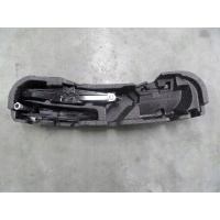 Audi a3 заполнение багажника комплект 8v5012109e