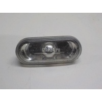Повторитель на крыло белый VAG Caddy III (2004 - 2015) 2K0949117