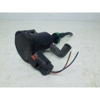 клапан вентиляции Mercedes CLA W117 2014 A0014760532