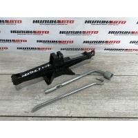Домкрат MITSUBISHI Lancer 9 MR403843