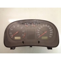 Спидометр volkswagen гольф iv 4 2.0b 85kw 99 год 1j0920822ax