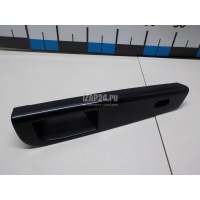 Накладка блока управления стеклоподъемниками Hyundai-Kia Ceed (2007 - 2012) 823611H000EQ