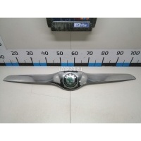 Молдинг капота VAG Yeti (2009 - 2018) 5L0853633