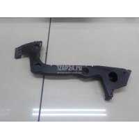 Направляющая заднего бампера правая Ford Focus III (2011 - 2019) 1729766