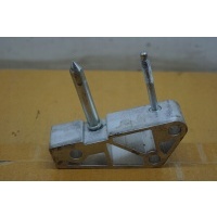 Крепление крепление панели audi r8 420 424857021