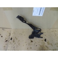 Mercedes - benz r a2046200291 крепление фары