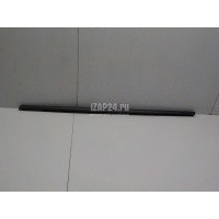 Накладка стекла заднего левого Renault Kaptur 2016 828213735R