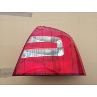 Skoda октавия ii хэтчбек фара задняя правый 1z5945096a