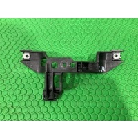 Кронштейн крепления подлокотника VOLKSWAGEN TOUAREG 7L6 7L7 7LA GP 2008 7l6863843