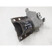 Подушка крепления двигателя Renault Twingo 2009 8200410267